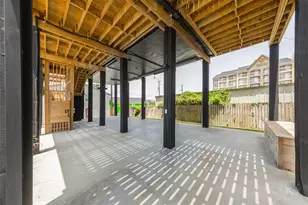 2906 Ave R 1/2, Galveston, TX 77550 - Photo 12