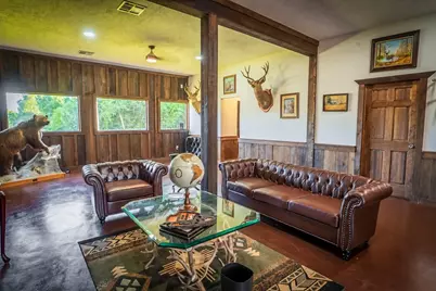 205 N Wheeler Avenue, Colmesneil, TX 75938 - Photo 2