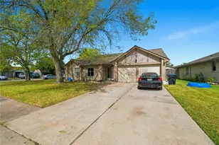 15830 Thistledew Dr, Houston, TX 77082 - Photo 2