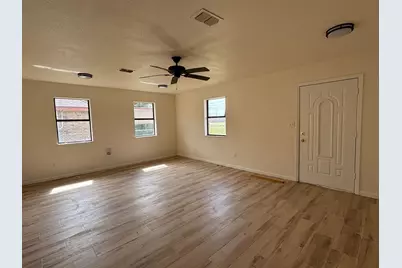 1808 Leissner Street, Bay City, TX 77414 - Photo 14