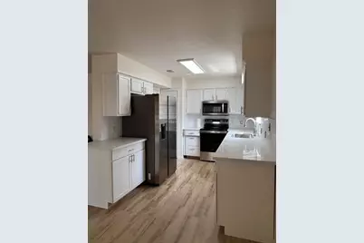 1808 Leissner Street, Bay City, TX 77414 - Photo 2