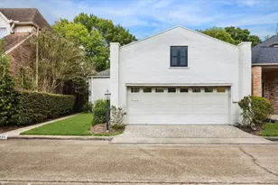 9694 Longmont Dr, Houston, TX 77063 - Photo 34