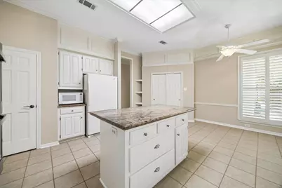 9694 Longmont Drive, Houston, TX 77063 - Photo 16