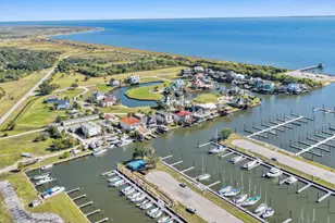 425 Island Way, Port Arthur, TX 77640 - Photo 4