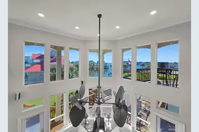 425 Island Way, Port Arthur, TX 77640 - Photo 10