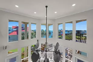 425 Island Way, Port Arthur, TX 77640 - Photo 10