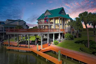 425 Island Way, Port Arthur, TX 77640 - Photo 2