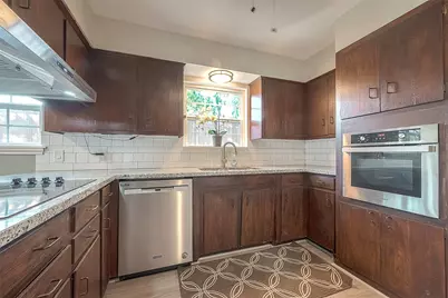 7810 Locke Lane, Houston, TX 77063 - Photo 12
