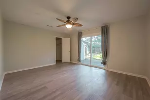 7810 Locke Ln, Houston, TX 77063 - Photo 20