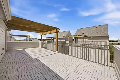 708 Schwartz Street, Houston, TX 77020 - Photo 1