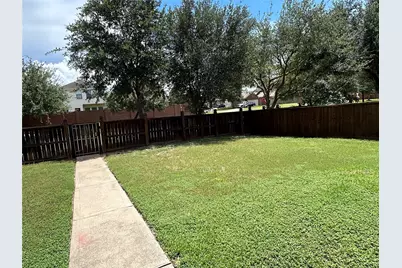 8211 Gran Villa Drive, Cypress, TX 77433 - Photo 2