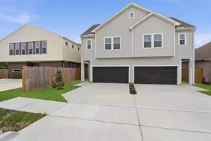 4354 Clover St, Houston, TX 77051 - Photo 2