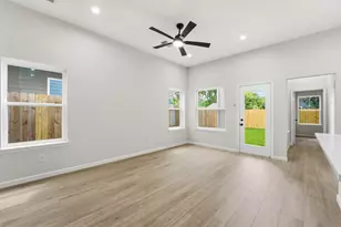 4354 Clover St, Houston, TX 77051 - Photo 6
