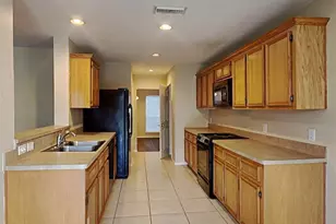 2718 Eros Ln, Missouri City, TX 77459 - Photo 2