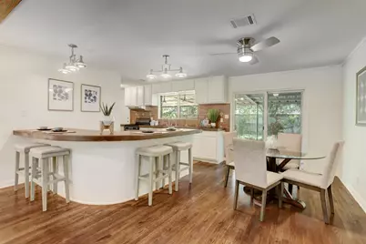 4546 Warm Springs Road, Houston, TX 77035 - Photo 12