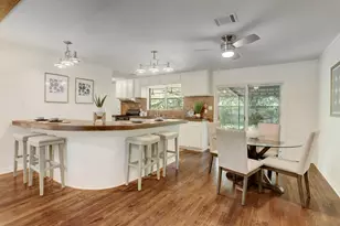 4546 Warm Springs Rd, Houston, TX 77035 - Photo 12