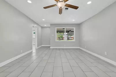 206 Mockingbird Lane, Pasadena, TX 77502 - Photo 6