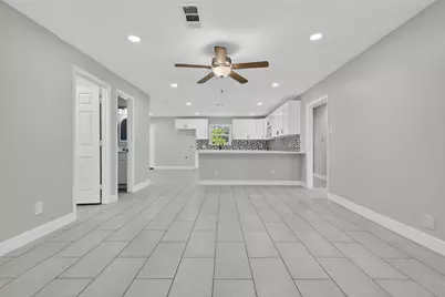206 Mockingbird Lane, Pasadena, TX 77502 - Photo 4