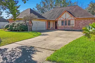 1006 Bolton Dr, Missouri City, TX 77489 - Photo 2