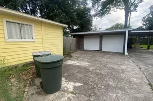 2480 Pecos St, Beaumont, TX 77702 - Photo 2