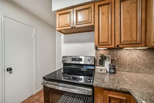 1914 Augusta Dr, Houston, TX 77057 - Photo 20