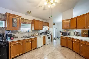 7967 Fm 365 Rd, Beaumont, TX 77705 - Photo 10