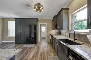 614 Spring Forest Dr, Conroe, TX 77302 - Photo 8