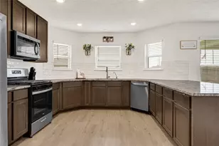 5510 Blackbird Ln Ln, Hitchcock, TX 77563 - Photo 8