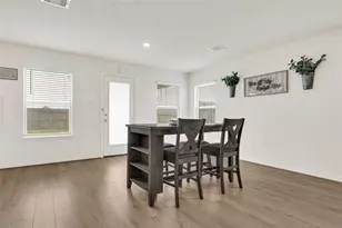 5510 Blackbird Ln Ln, Hitchcock, TX 77563 - Photo 6