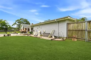 1551 County Rd 318, Cleveland, TX 77327 - Photo 46