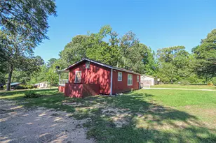 347 E Highland Dr, Livingston, TX 77351 - Photo 14