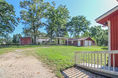 347 E Highland Drive, Livingston, TX 77351 - Photo 6