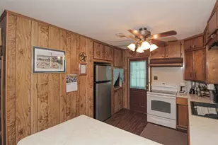 347 E Highland Dr, Livingston, TX 77351 - Photo 18