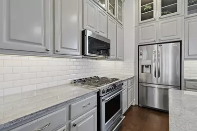 821 Algona Avenue, Houston, TX 77008 - Photo 14