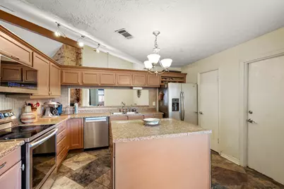 6503 Fallengate Drive, Spring, TX 77373 - Photo 10