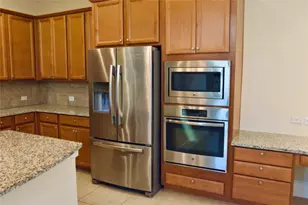 8812 Ashbloom Ln, Houston, TX 77080 - Photo 6