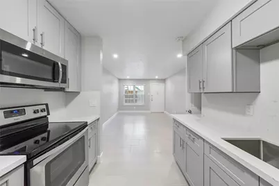 845 Augusta Drive #45, Houston, TX 77057 - Photo 2