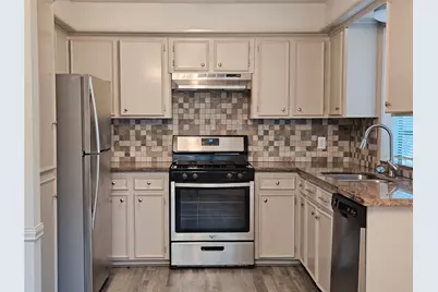 80 Fallenstone Drive, The Woodlands, TX 77381 - Photo 8