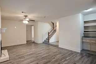 80 Fallenstone Dr, The Woodlands, TX 77381 - Photo 10