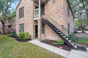 2255 Braeswood Park Dr, Houston, TX 77030 - Photo 6