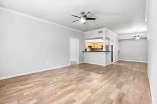 2255 Braeswood Park Dr, Houston, TX 77030 - Photo 10