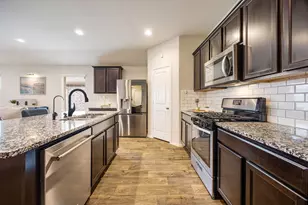 950 Autumn Flats Wy, Rosharon, TX 77583 - Photo 14