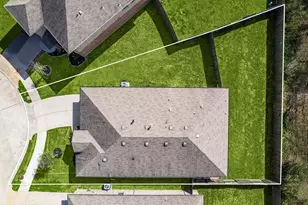 950 Autumn Flats Wy, Rosharon, TX 77583 - Photo 2