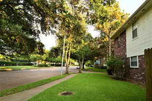 2339 Bent River Dr, Sugar Land, TX 77479 - Photo 42