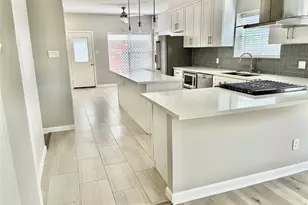 2339 Bent River Dr, Sugar Land, TX 77479 - Photo 10