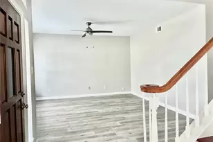2339 Bent River Dr, Sugar Land, TX 77479 - Photo 4
