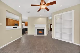 2107 Blue Water Bay Dr, Katy, TX 77494 - Photo 16