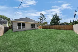 406 S Iowa St, La Porte, TX 77571 - Photo 38