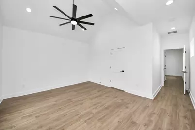 5029 Broom Street #B, Houston, TX 77091 - Photo 6