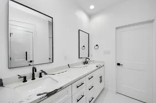 5029 Broom St, Houston, TX 77091 - Photo 10